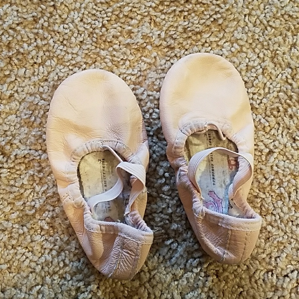 Ballet shoes toddler Size 8B